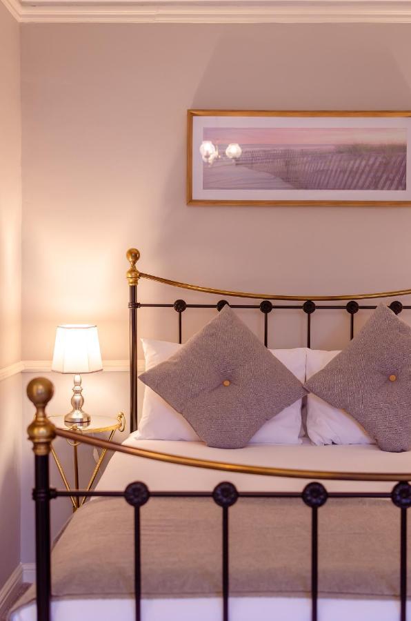 The Alverbank Hotel Gosport Eksteriør billede
